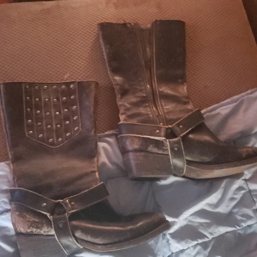 Corral boots